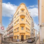Elegant W Balcony In Bairro Alto Апартаменты