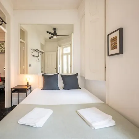 Apartment Elegant W Balcony In Bairro Alto
