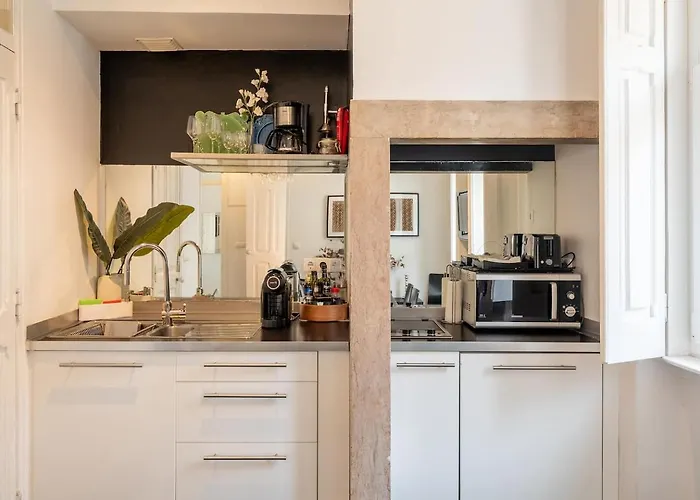 아파트 Elegant W Balcony In Bairro Alto *