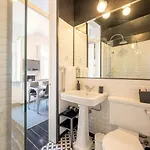 Daire Elegant W Balcony In Bairro Alto Lisboa